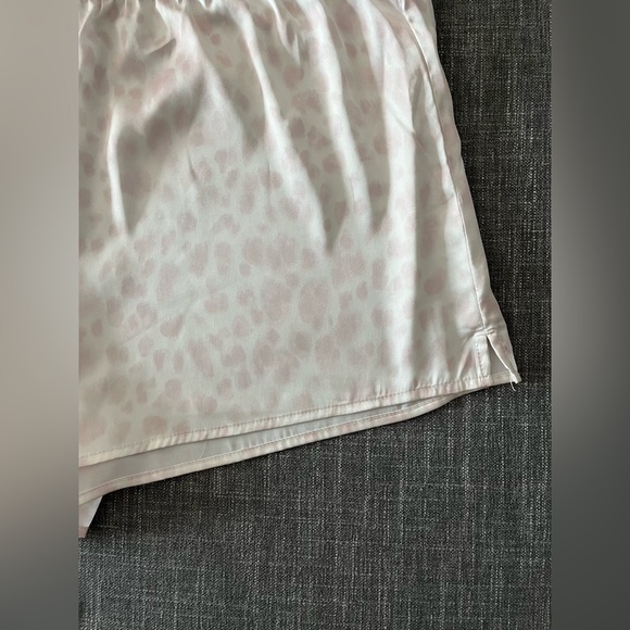 Stars Above Pink Leopard Satin Sleep Set - XL NWOT - Picture 7 of 9